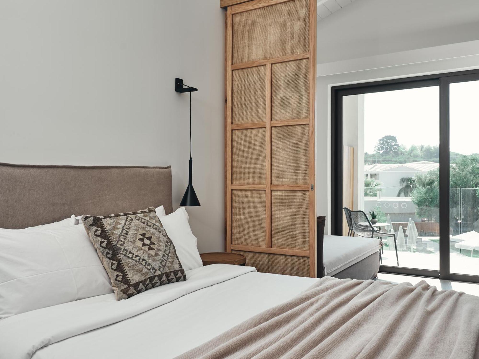Aqua Bay Suites Plános Екстериор снимка